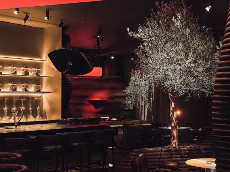 Myata Platinum Lounge