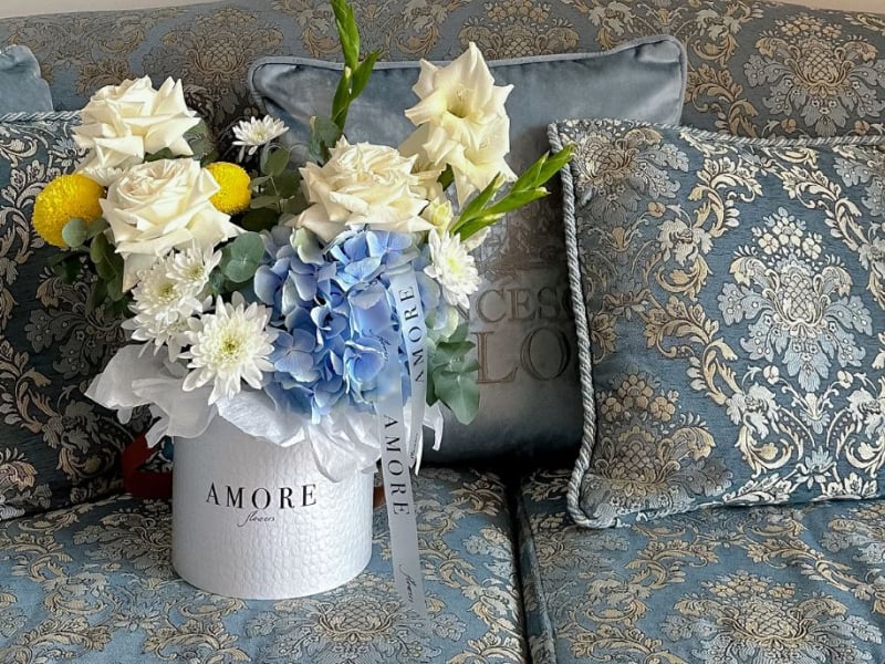 AMORE Flowers
